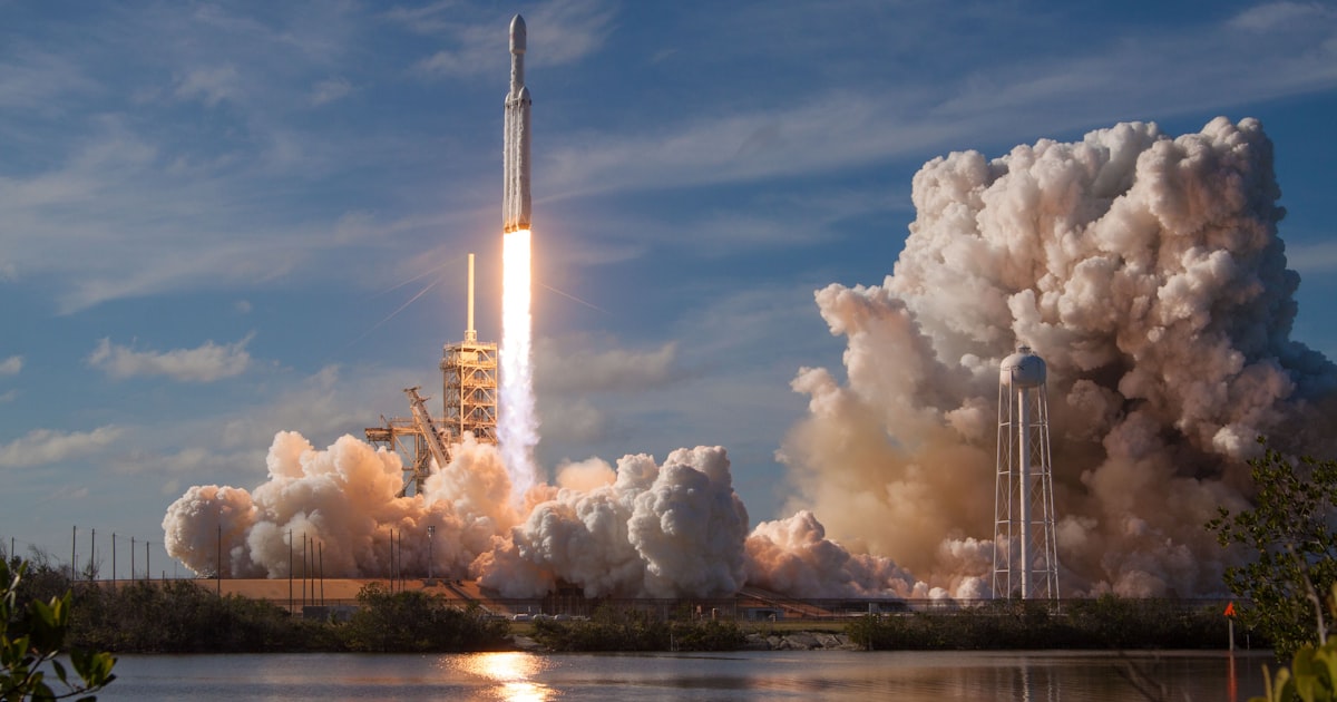 Product Launch Strategy: The GTM Playbook for B2B SaaS Teams